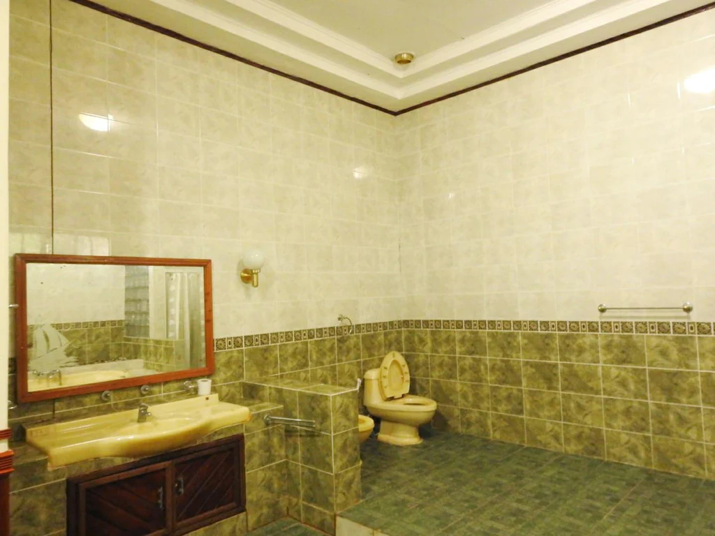 Bathroom, Villa Mega By Nirmala Biak Beach Hotel, Biak Numfor