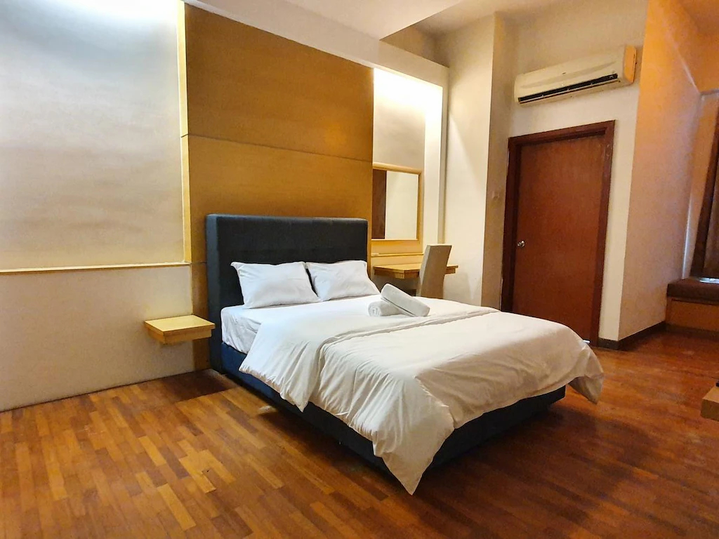 Bedroom 4, HERITAGE 3 HOMESTAY Studio 4Pax, FREE WIFI, Seri Kembangan