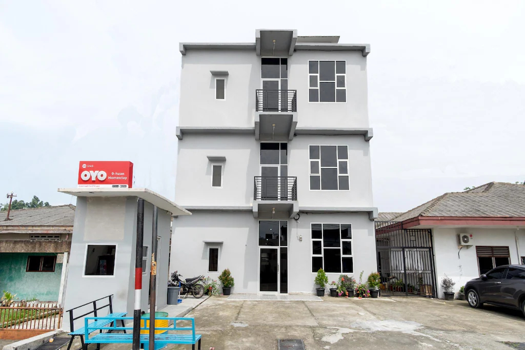 Exterior & Views, OYO 1243 9-haan Homestay, Medan