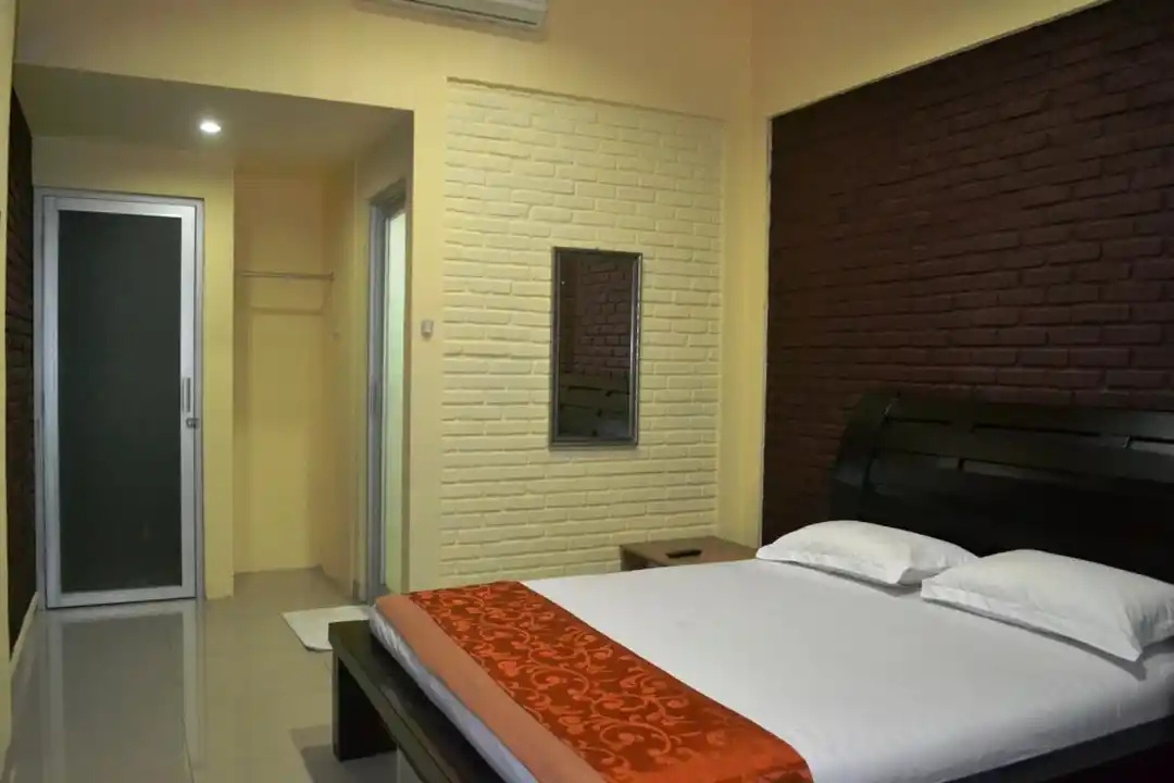 Bedroom 2, Rorompok Homan, Subang