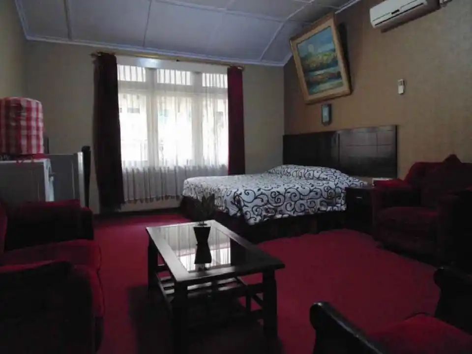 Bedroom 5, Naratas Hotel, Bogor