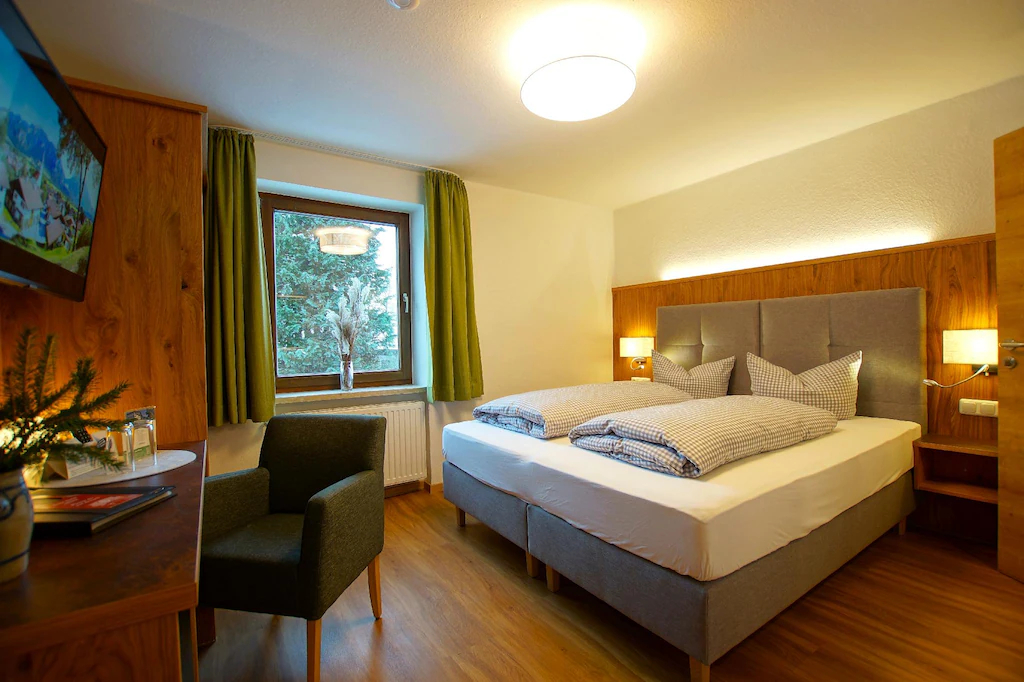 Bedroom 4, Hotel Waldmann, Ostallgäu