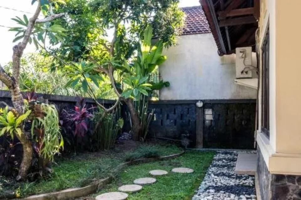 Donita House, Badung