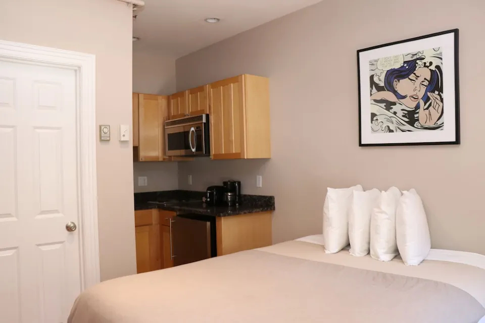 Bedroom 5, Maverick Suites at 402 Columbus Ave, Boston