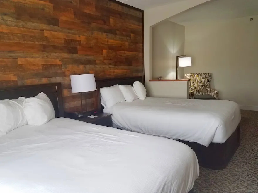 Bedroom 3, Vernon Downs Casino and Hotel, Oneida