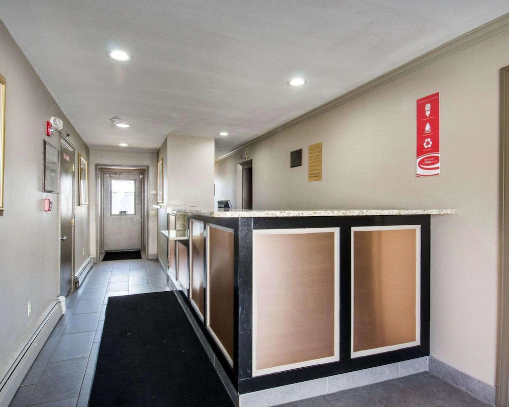 Others 3, Econo Lodge Inn & Suites, Miami-Dade