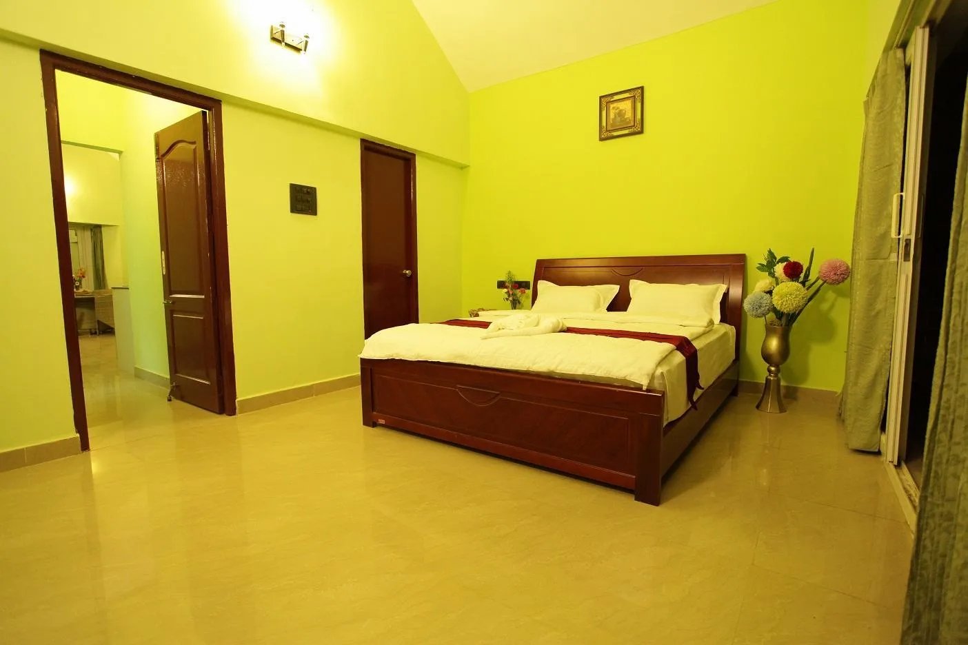 Bedroom 5, Golden Nest, Salem