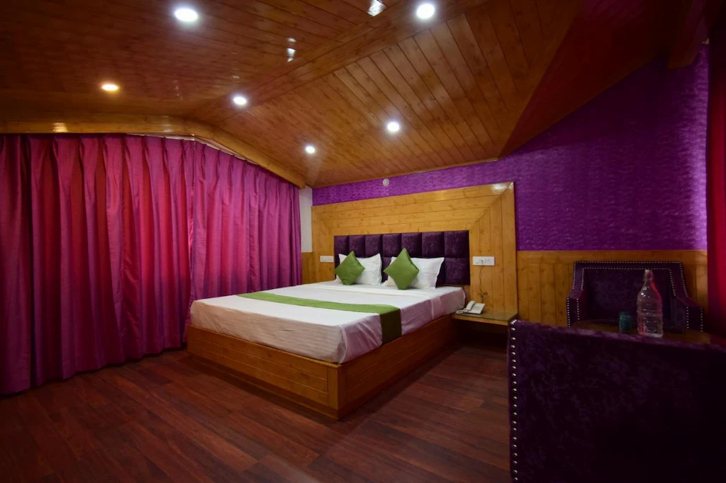 Bedroom 3, the town ville, Shimla