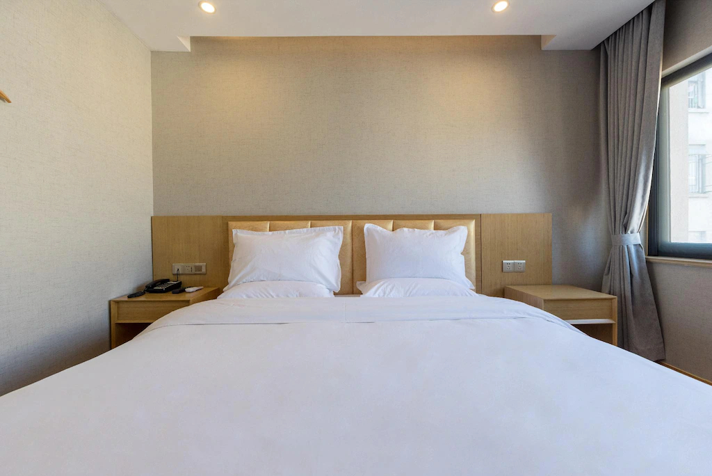 Bedroom 5, HanTing Hotel (Shanghai The Bund Jiujiang Road), Shanghai
