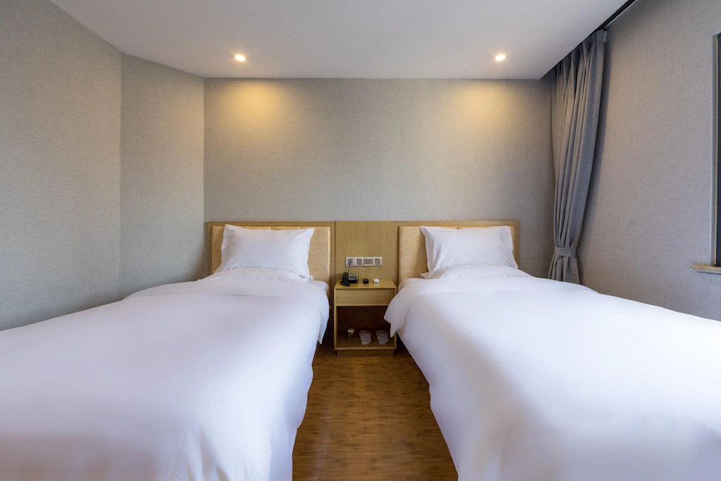 Bedroom 2, HanTing Hotel (Shanghai The Bund Jiujiang Road), Shanghai