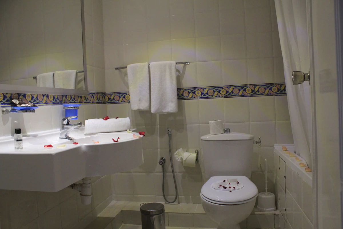 Bathroom 3, Sousse City & Beach Hotel, Sousse Médina