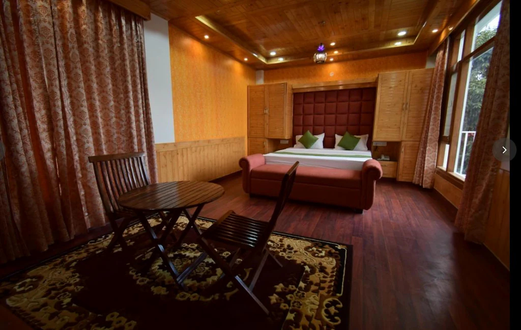 Bedroom 4, the town ville, Shimla