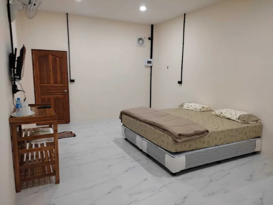 Bedroom 6
