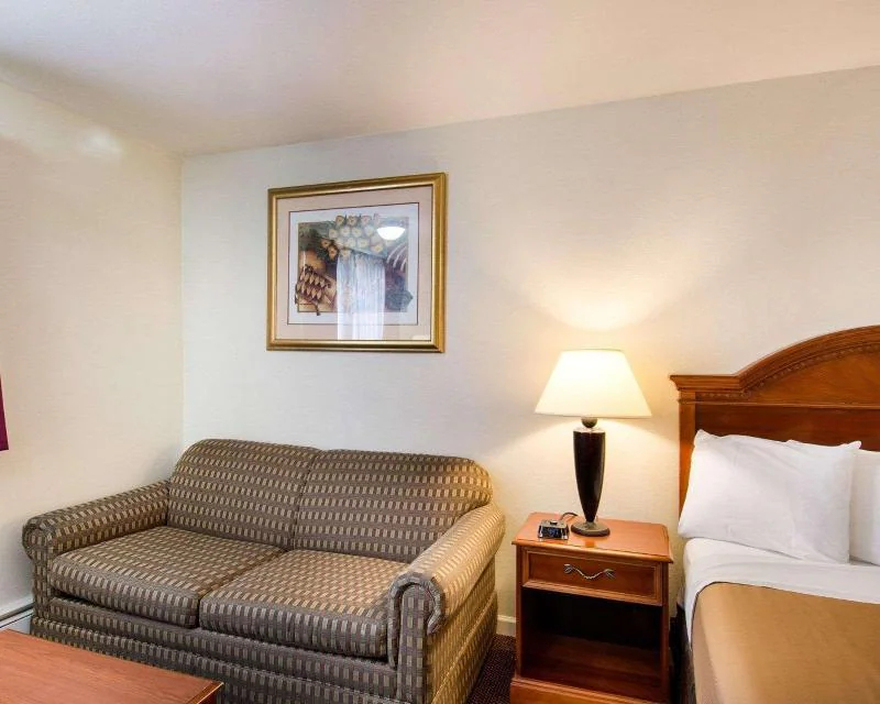 Econo Lodge Inn & Suites, Miami-Dade