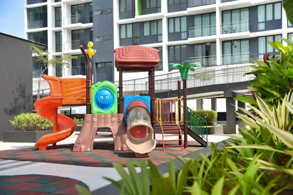 Family & Kids, Vivacity Jazz Suite 3 with Netflix - Kuching Mall, Kuching