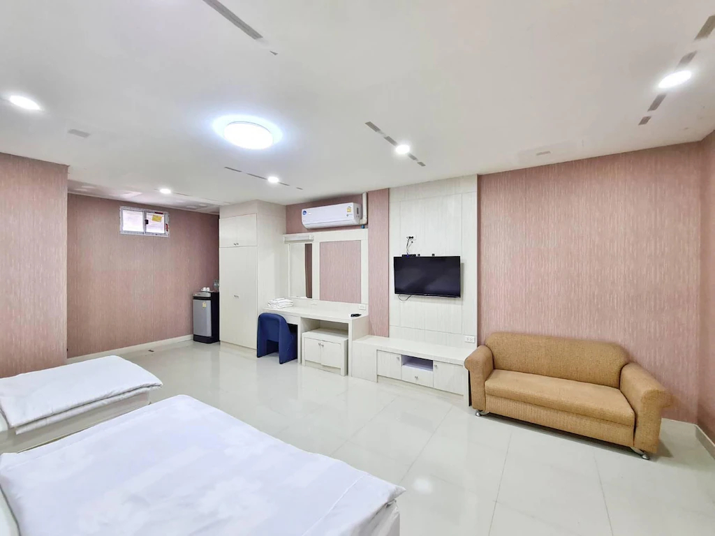 Bedroom 2, Crystal Place Buayai, Bua Yai