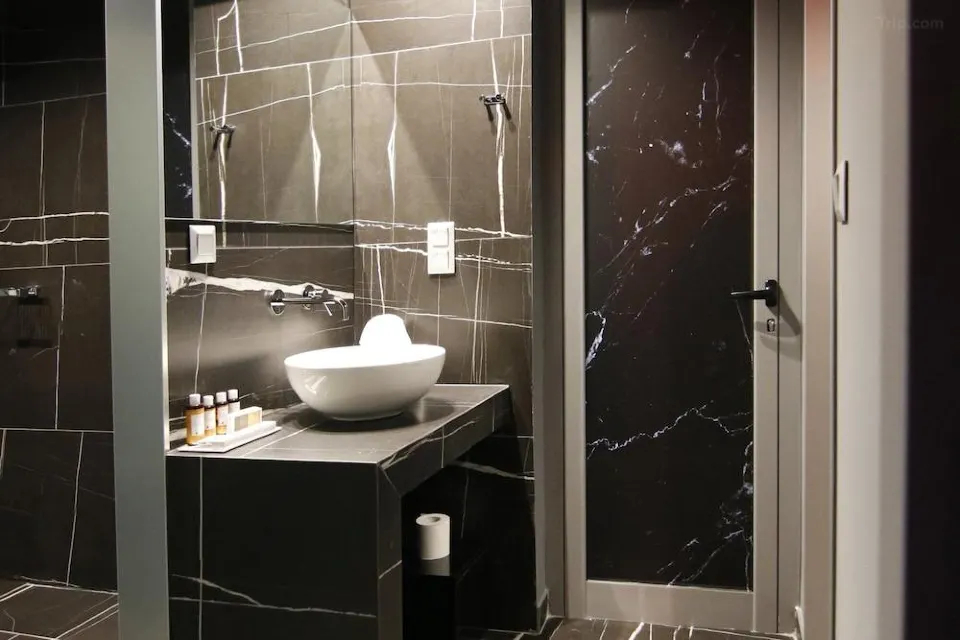Bathroom 5, Madison Hotel & Suites - Adults Only, Attica