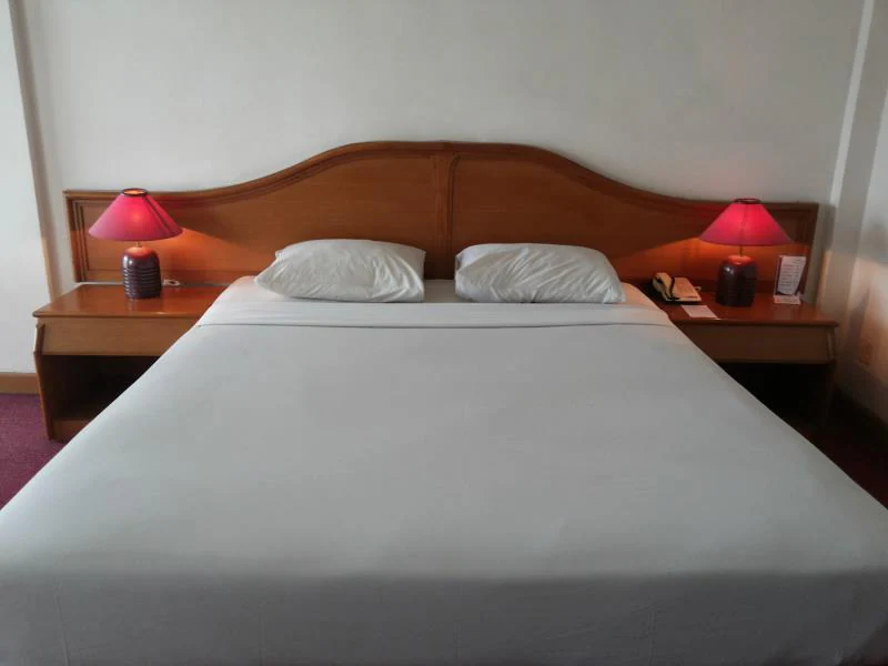 Bedroom 5, Crown Hotel Tasikmalaya, Tasikmalaya