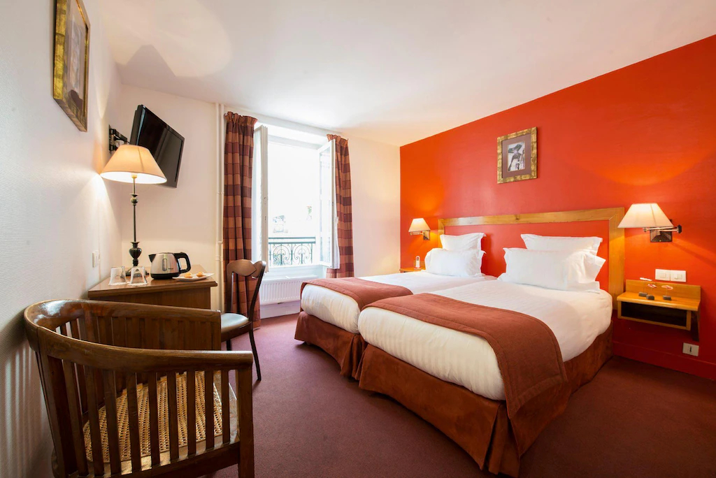 Bedroom 3, France Eiffel, Paris