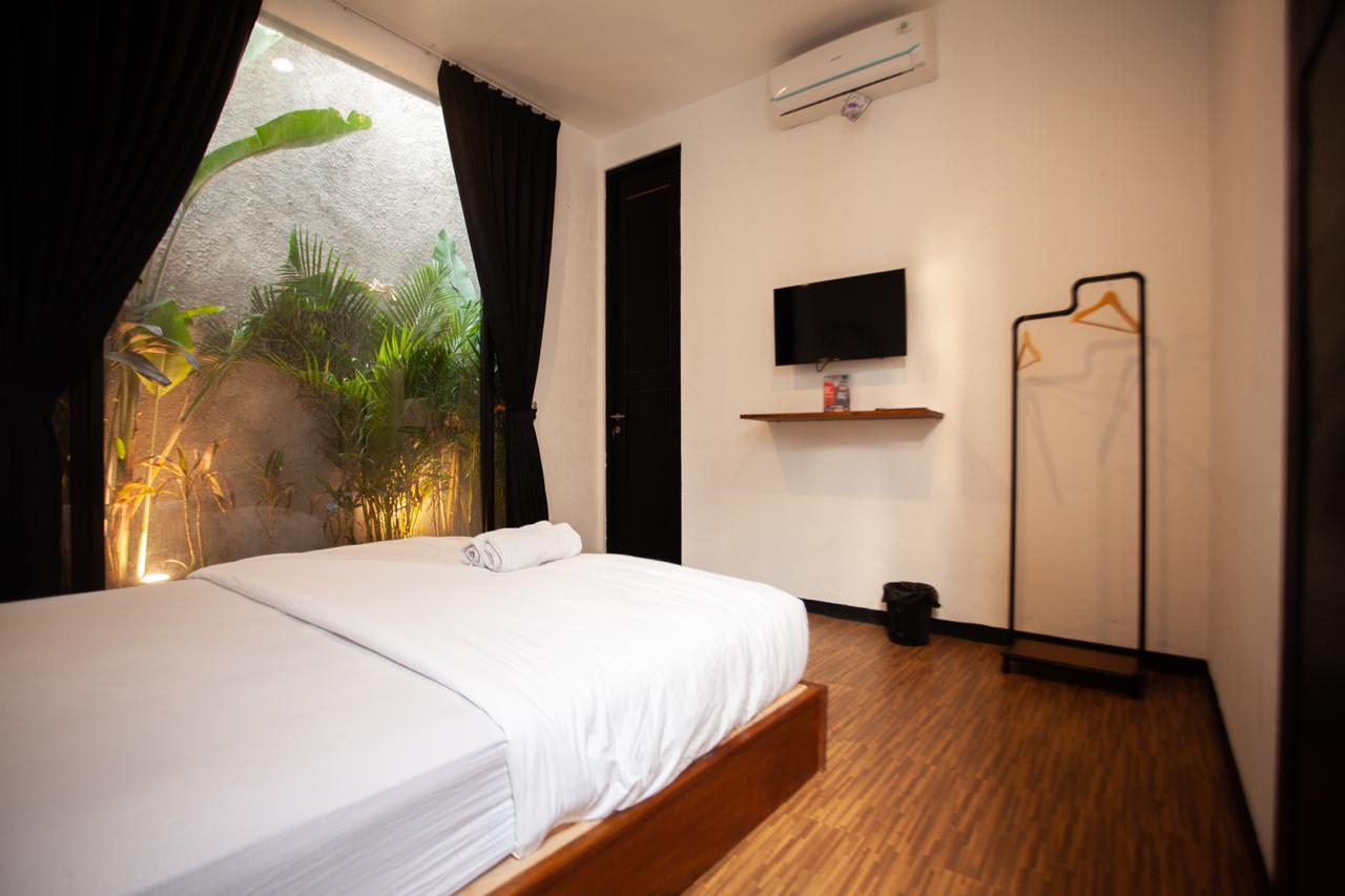 Bedroom 2, Escotel Jalak Guest House, Badung