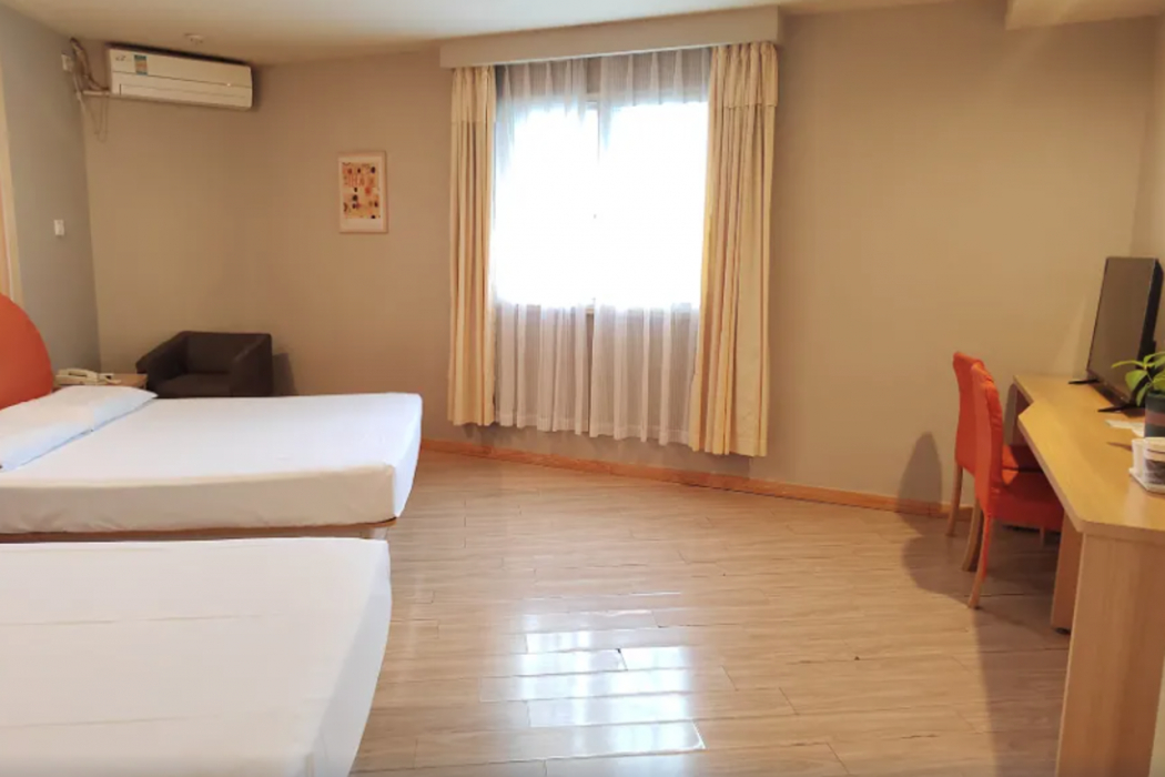 Bedroom 2, Home Inn Neo Chengdu North Kehua Road, Chengdu