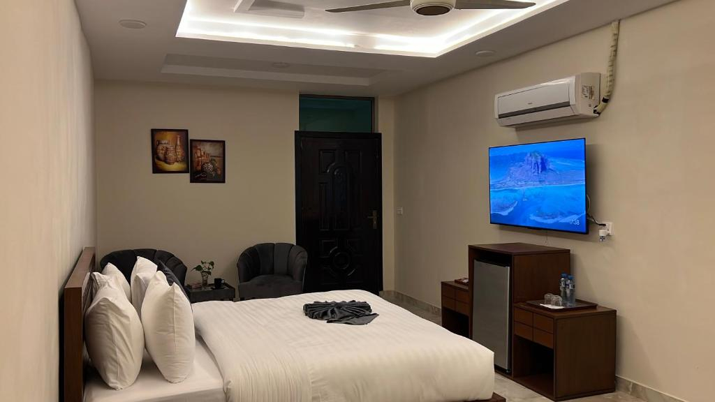 Bedroom 3, Burj Ul Zaki, Islamabad