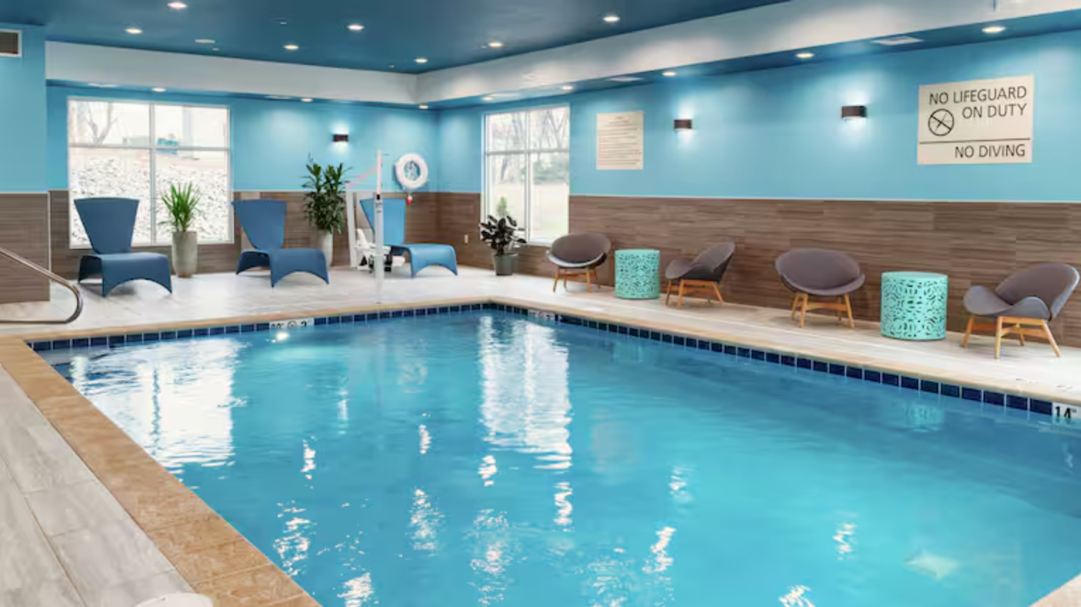 Swimming pool, Hampton Inn By Hilton Dexter, Stoddard