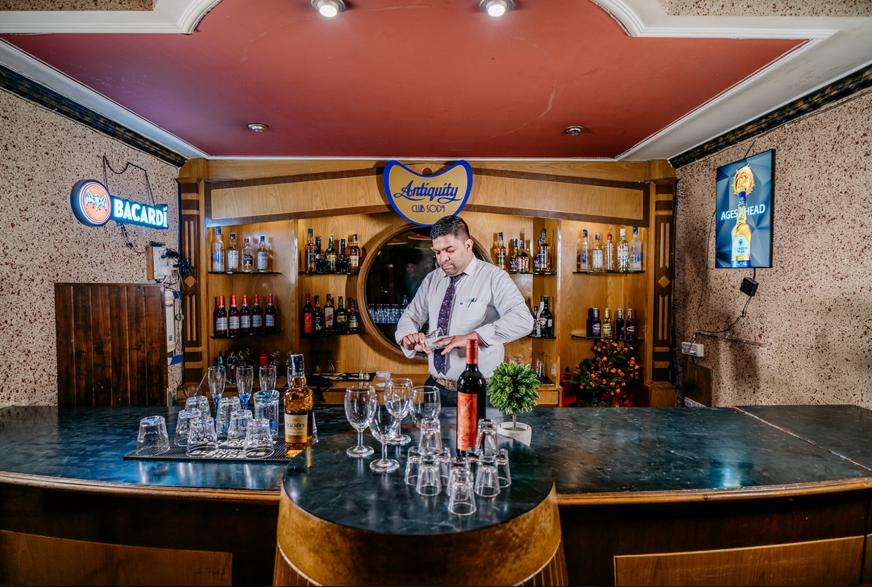 Food & Drinks, Hotel Sandhya Palace, Kullu