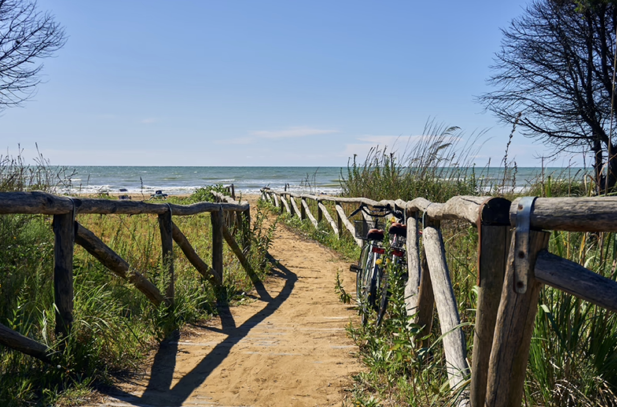 3, Beachside Apartment With Outdoor Space, Venezia