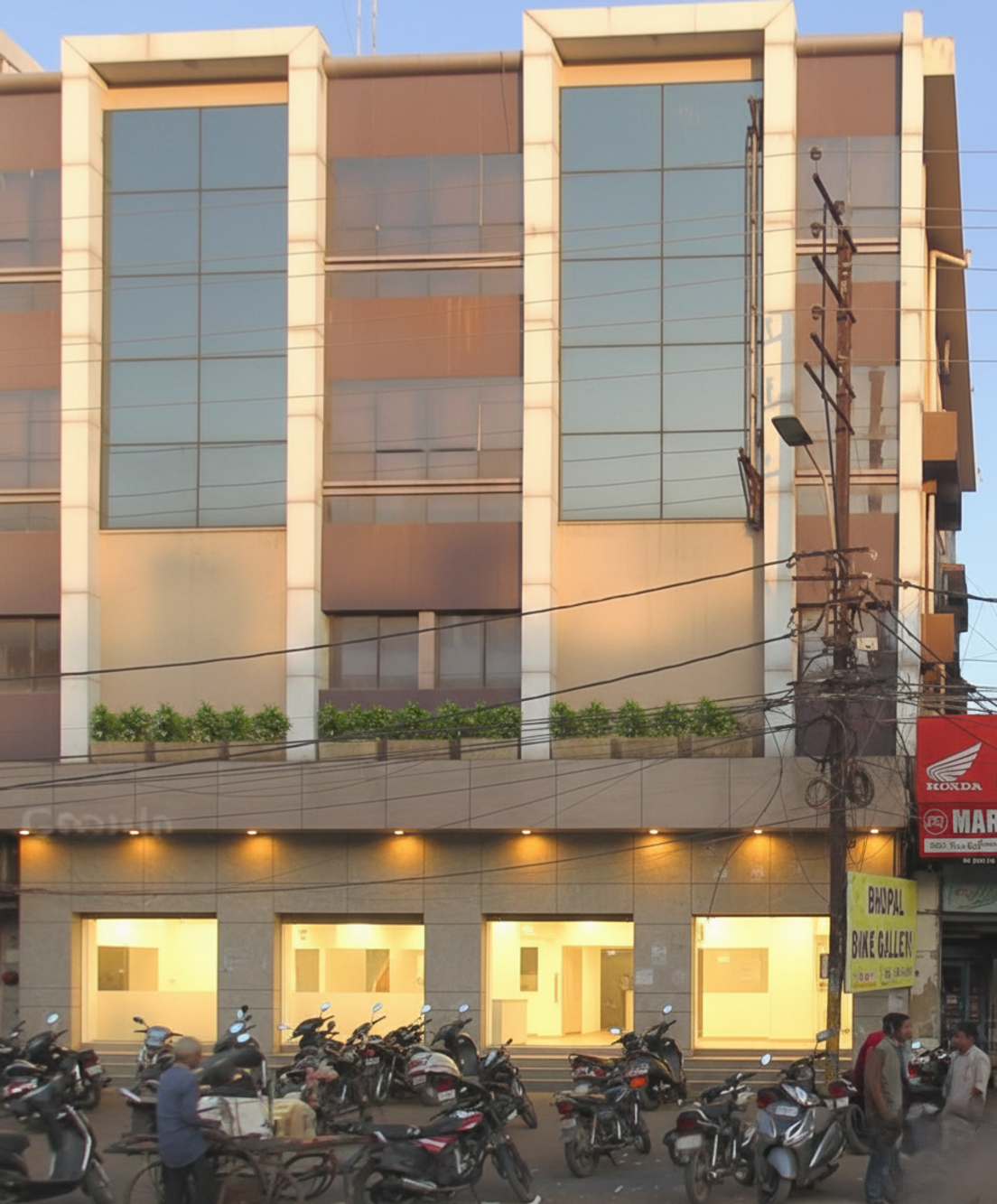 4, The Avenue Hotel & Banquet Near Bhopal Junction, Bhopal