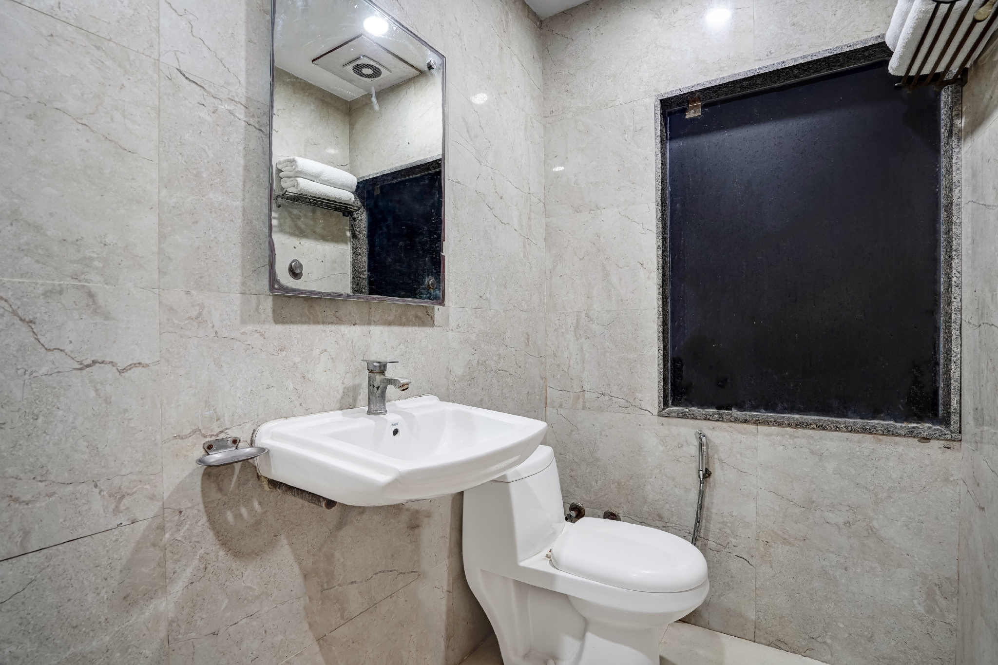Bathroom 2, Hotel IVY, Delhi