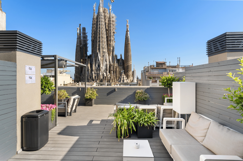 Exterior & Views 2, Sensation Sagrada Familia, Barcelona
