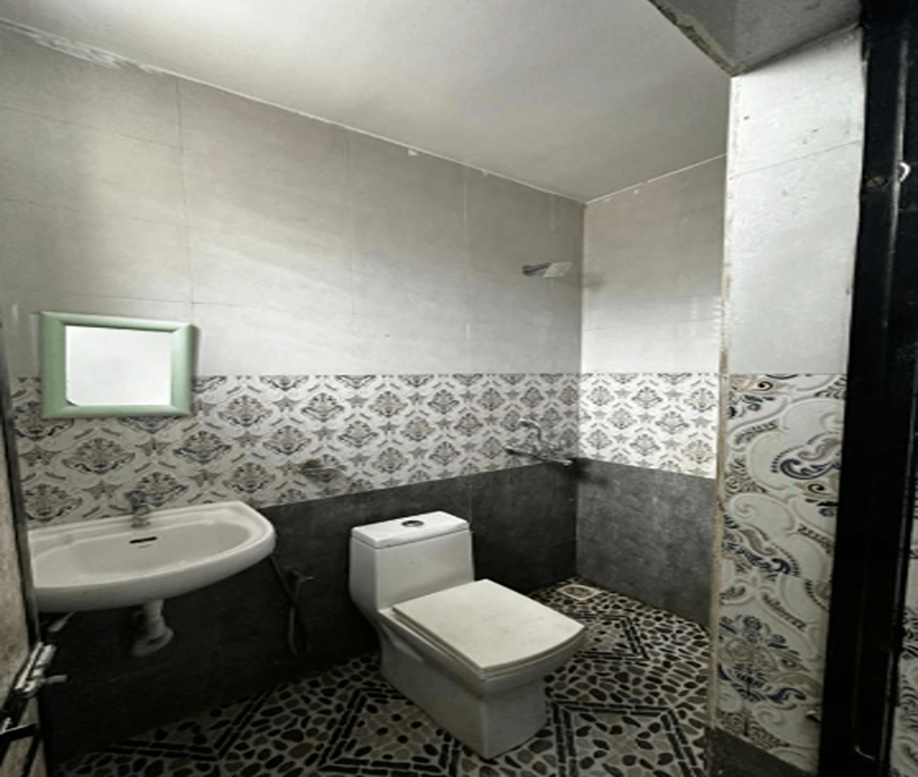 Bathroom 3, Baga Seafinity, North Goa