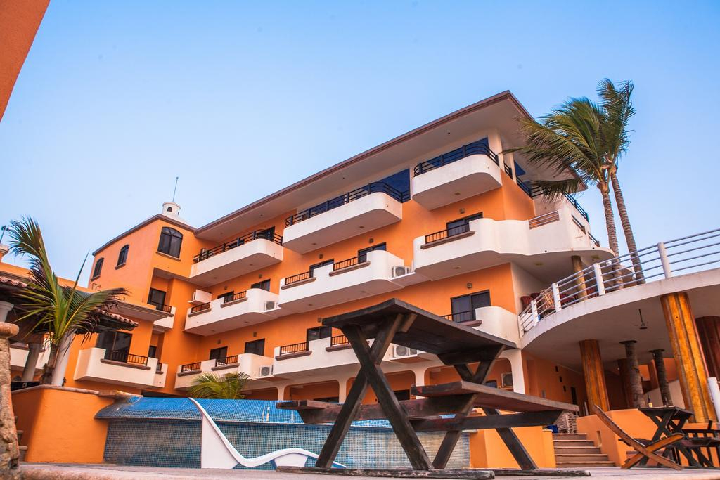 Others 5, Hotel la Alondra, Cihuatlán