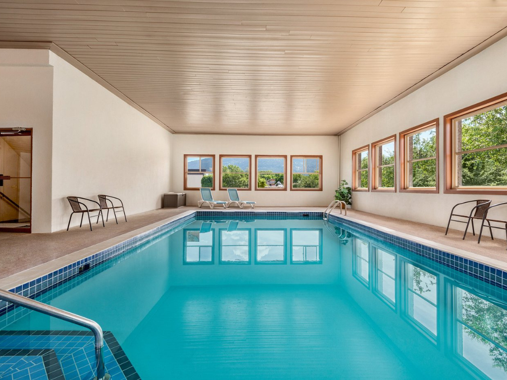 Sport & Beauty 5, Quality Inn & Suites, North Okanagan