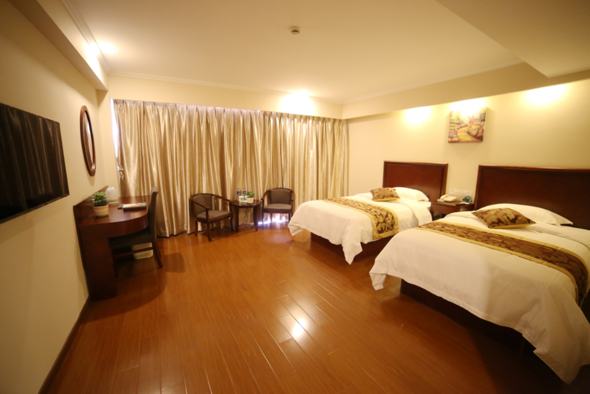 Bedroom 3, GreenTree Inn Suzhou Industrial Zone Yangcheng Lake Weiting Mong Kok Express Hotel, Suzhou