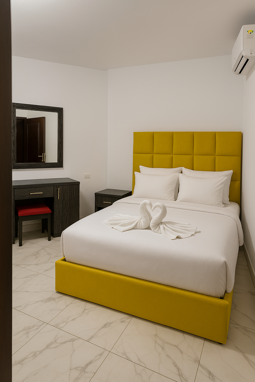 Bedroom 4, Luxury Hotel Apartment near Mediterranean Sea, Al-Manasrah