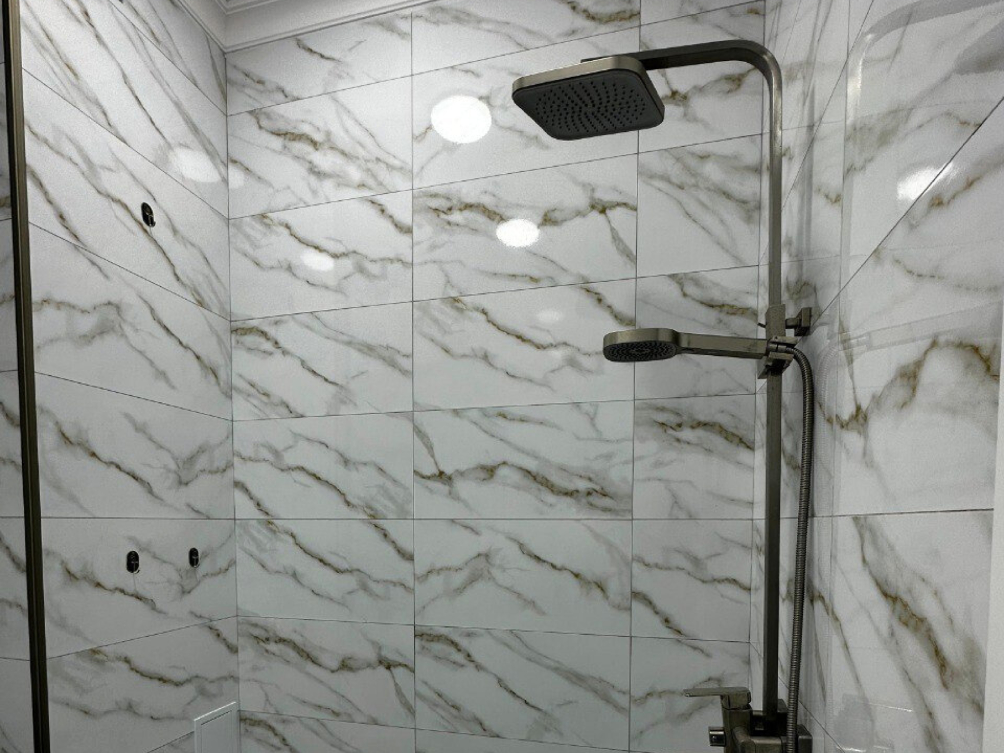 Bathroom 2, Tikhii Zamok, Bishkek