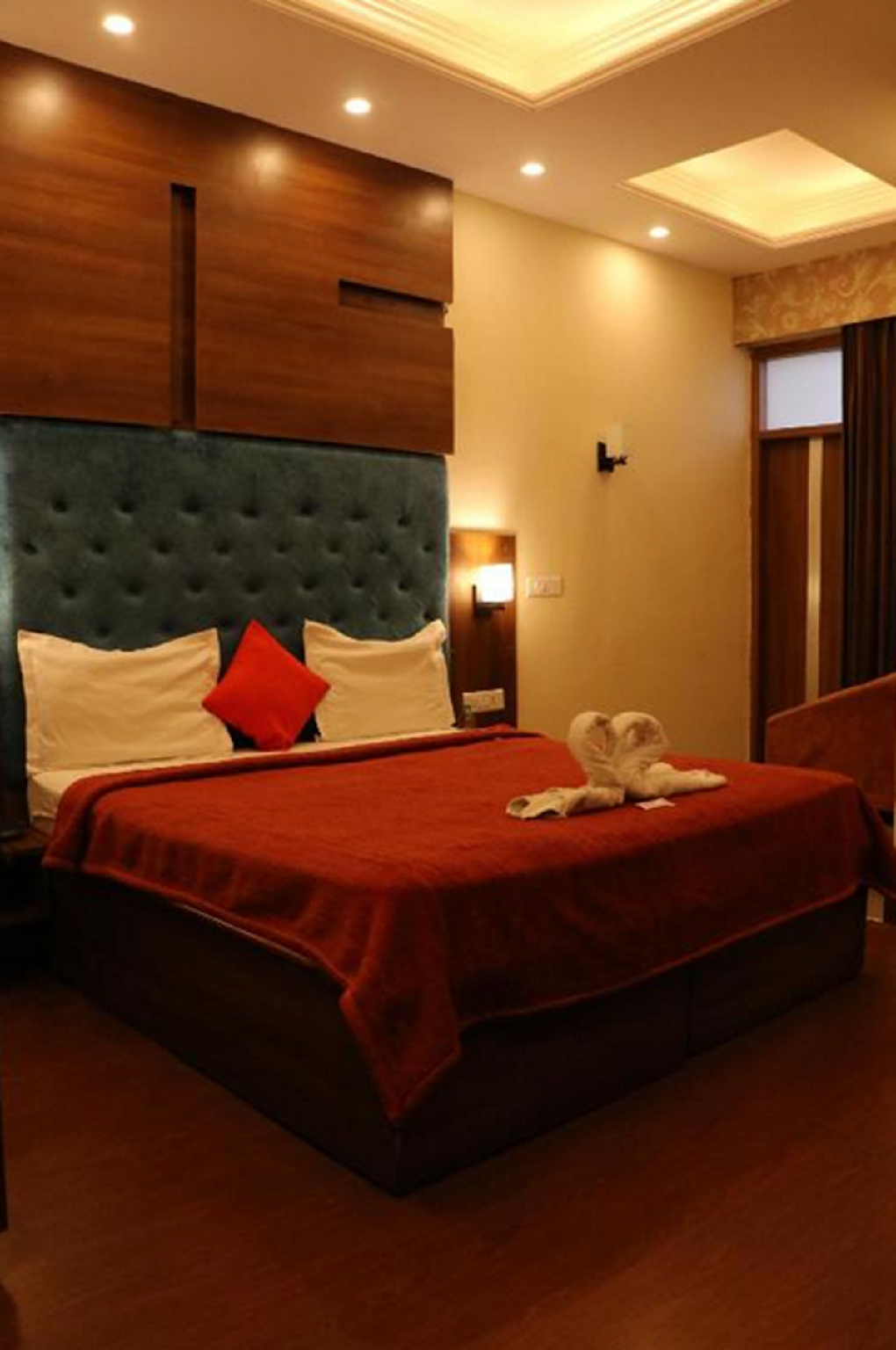 Bedroom 2, Hotel Pushap Palace, Patiala