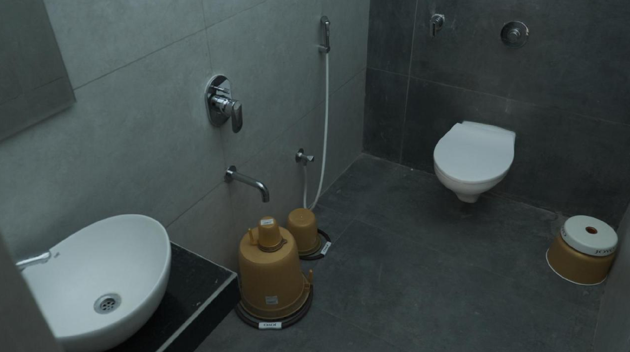 Bathroom 5, Hotel Sai Aakanksha, Palghar
