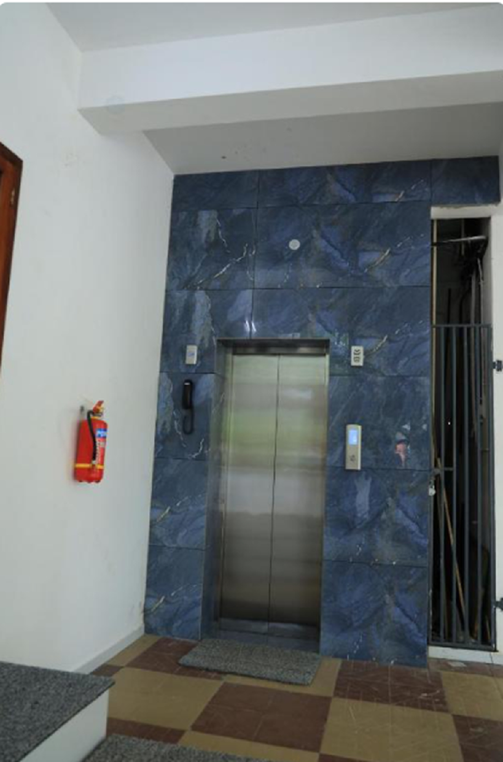 Others 3, Yelza Hotel and Residence, Ernakulam