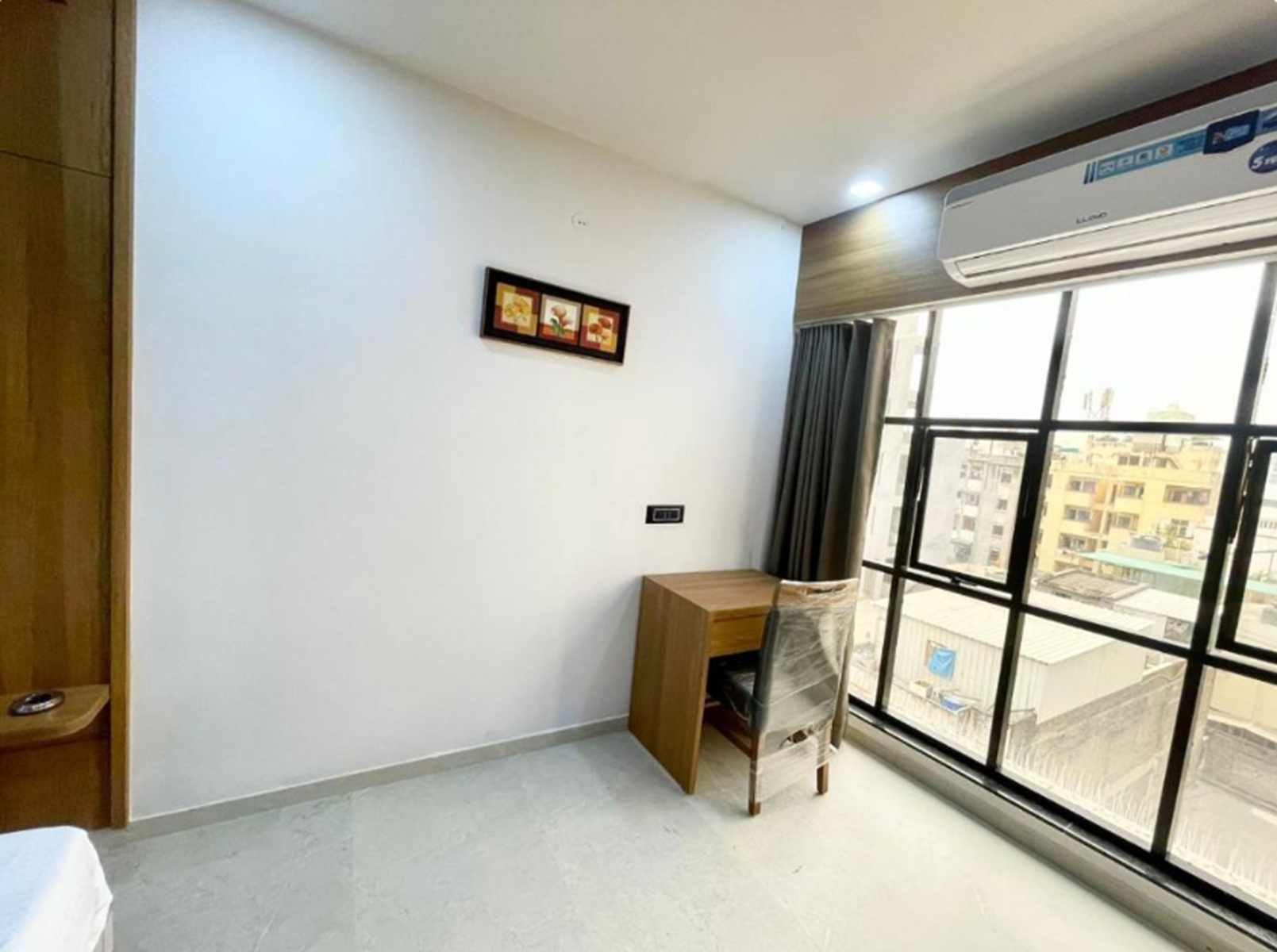 Others 5, Hotel Royal Elite, Rajkot