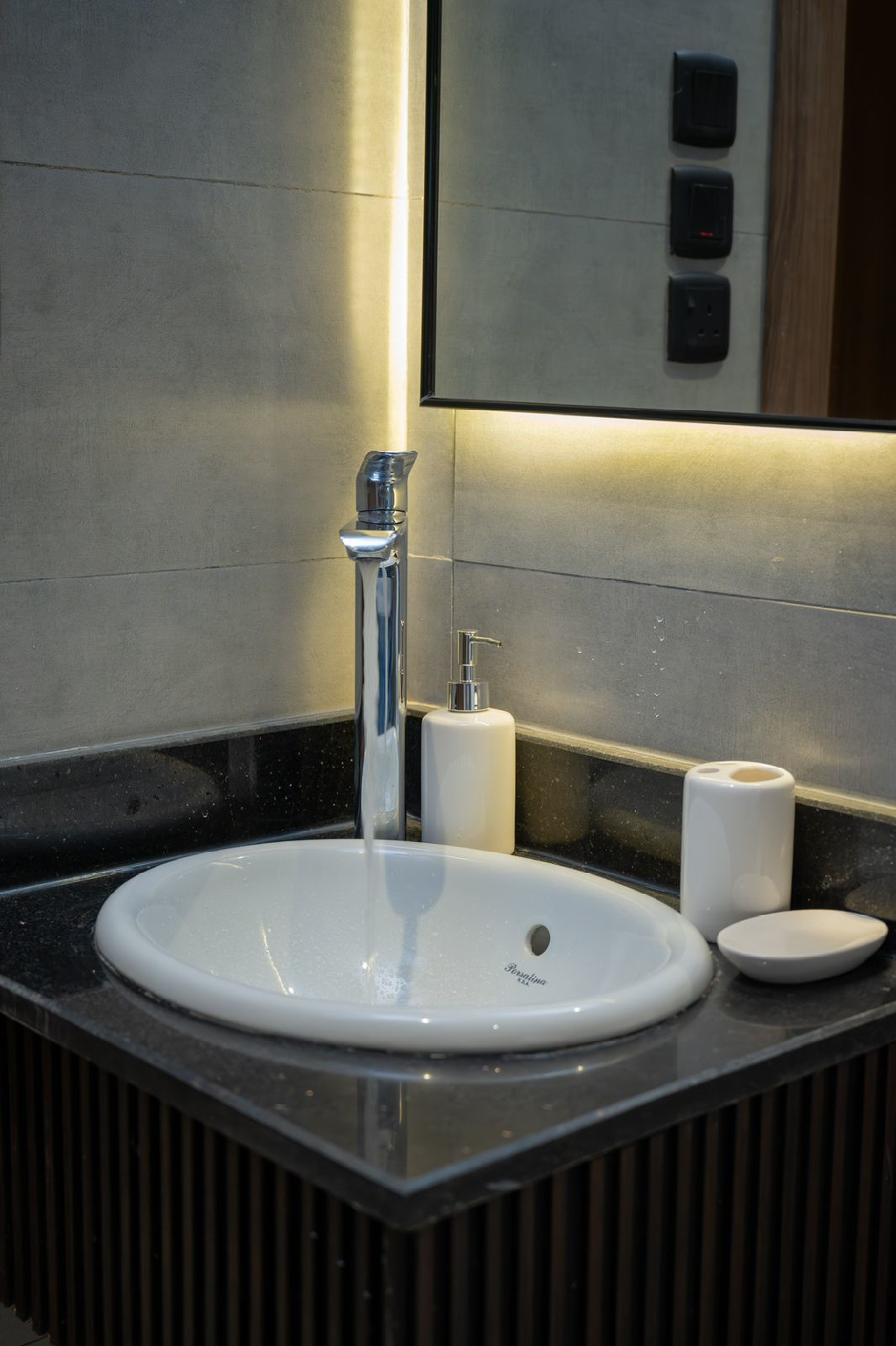 Bathroom 4, Lovely & Cozy 3-bedroom Apartment in Almadinah, Al Madinah Al Munawwarah