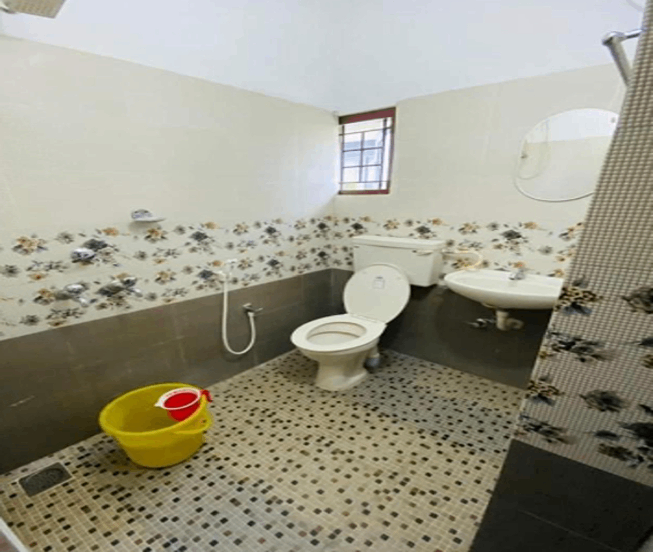 Bathroom 3, Rosh Tower, Thiruvananthapuram