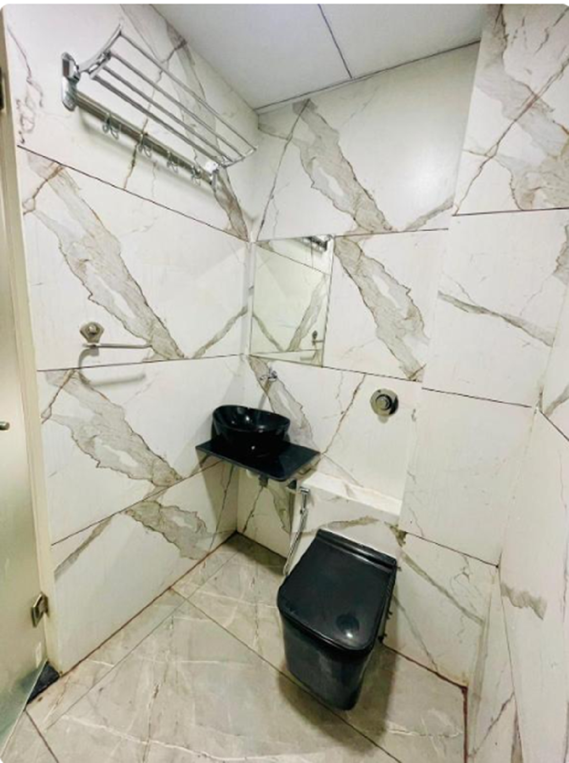 Bathroom 4, Hotel Royal Elite, Rajkot