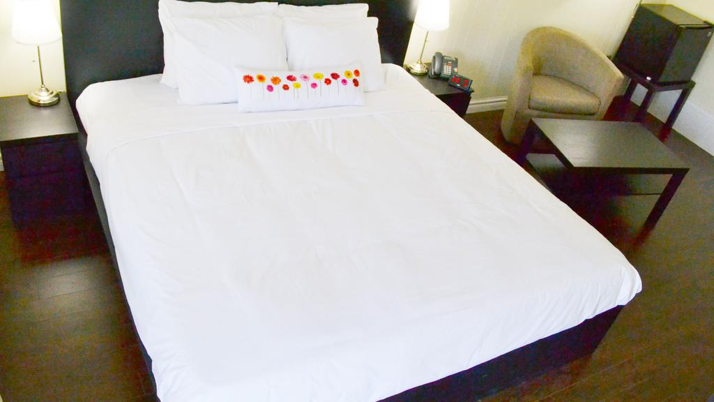 Bedroom 2, Hotel Vow, Perth