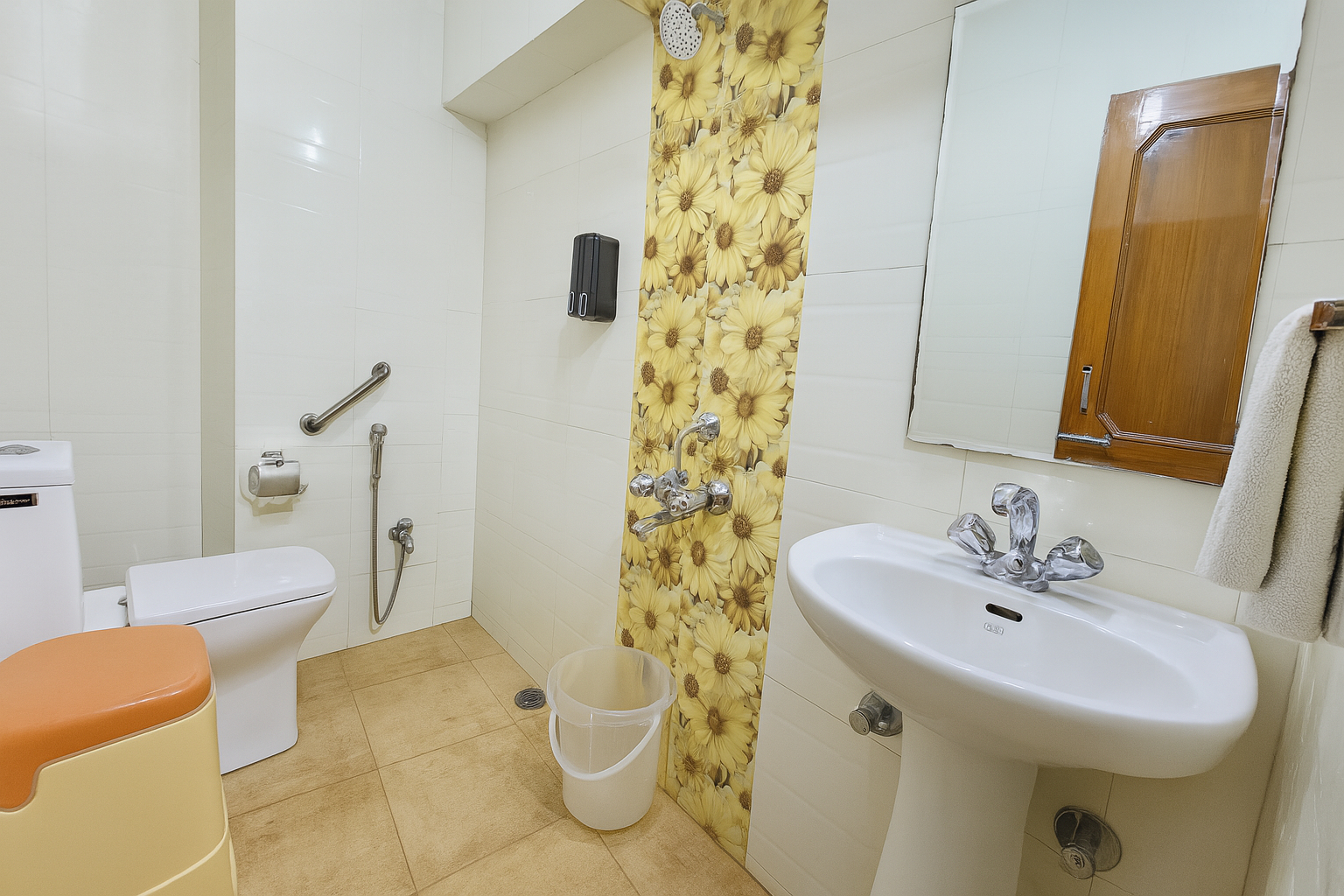 Bathroom 2, The Sky Comfort Hotel Shreenath , Rajsamand