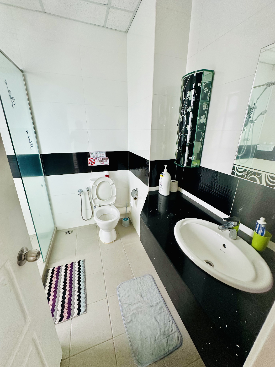 Bathroom 3, Mansion One 3R2B (3-12pax) Seaview @ Georgetown, Pulau Penang