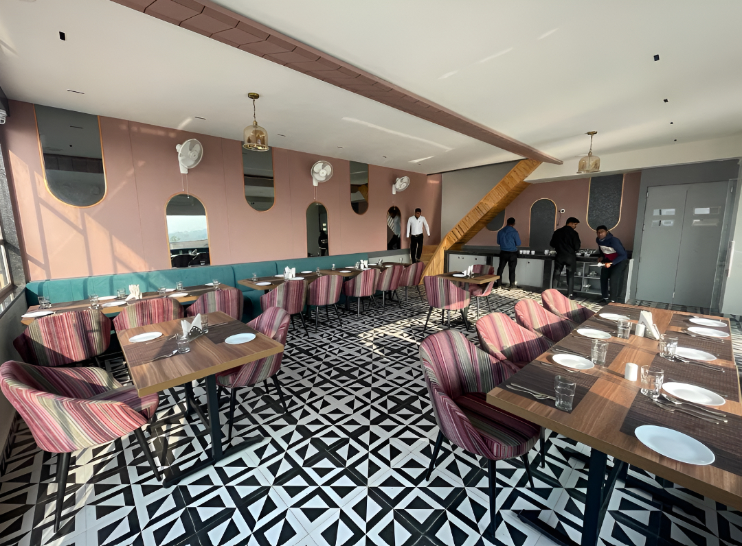 Food & Drinks, Hotel The crystal Park, Gwalior