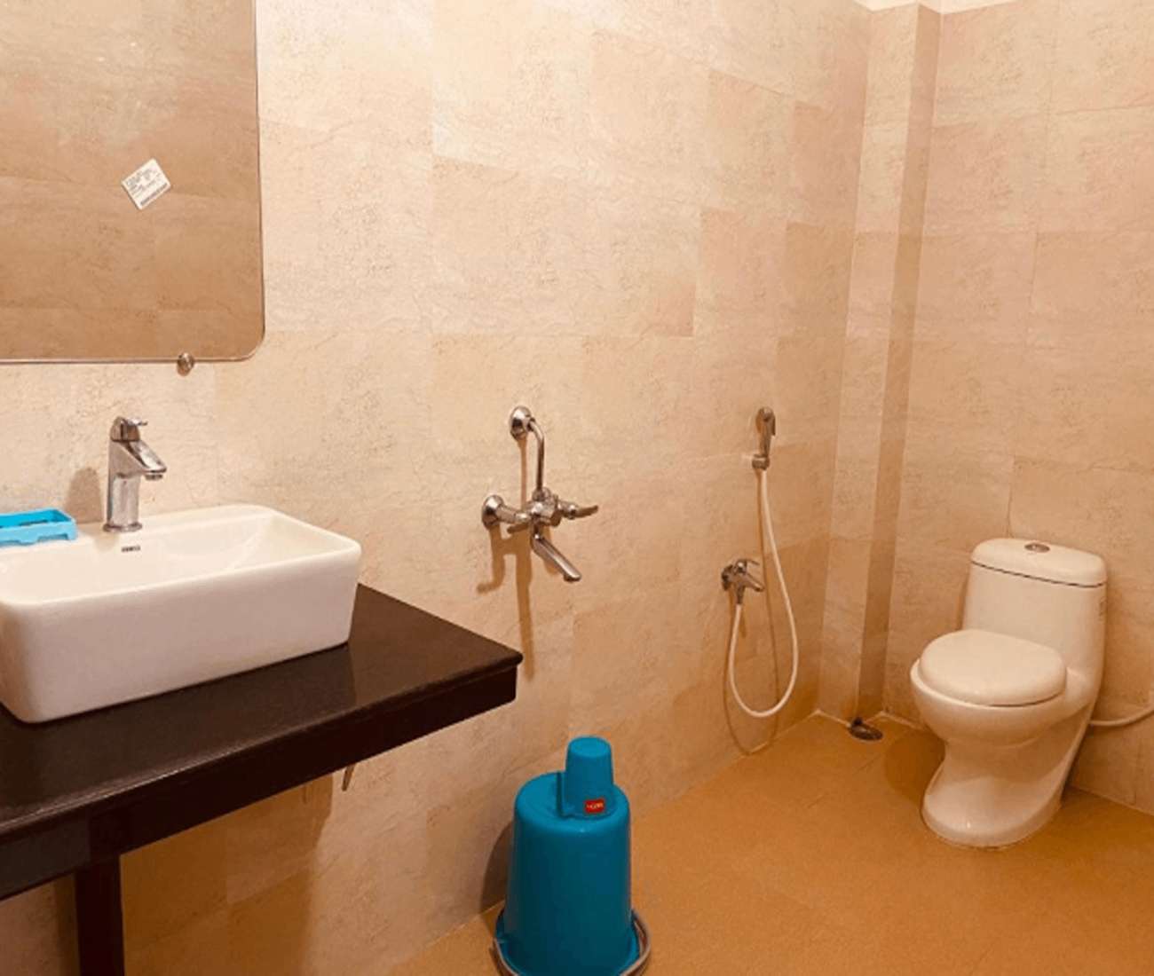 Bathroom 3, Hotel Tripti-Biswanath Chariali, Sonitpur